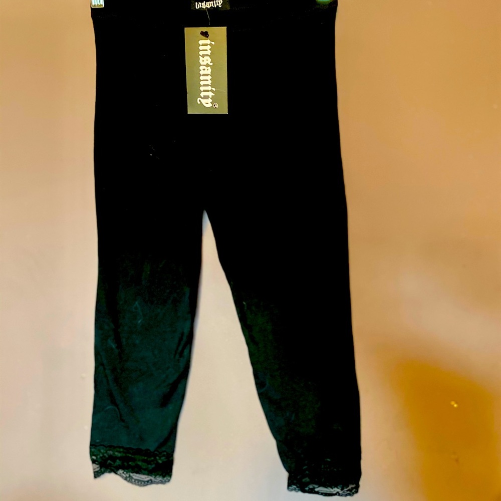 Insanity black crop leggings